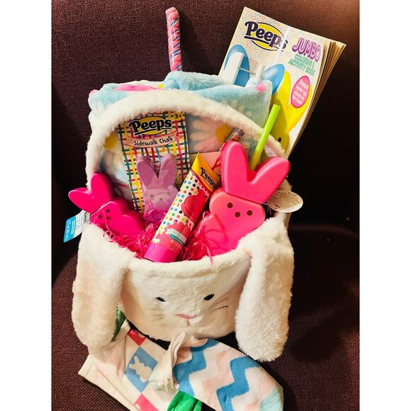 Peeps adorable Easter bundle 50 x 70 soft throw, book, chalk, bubbles, basket - Picture 7 of 8